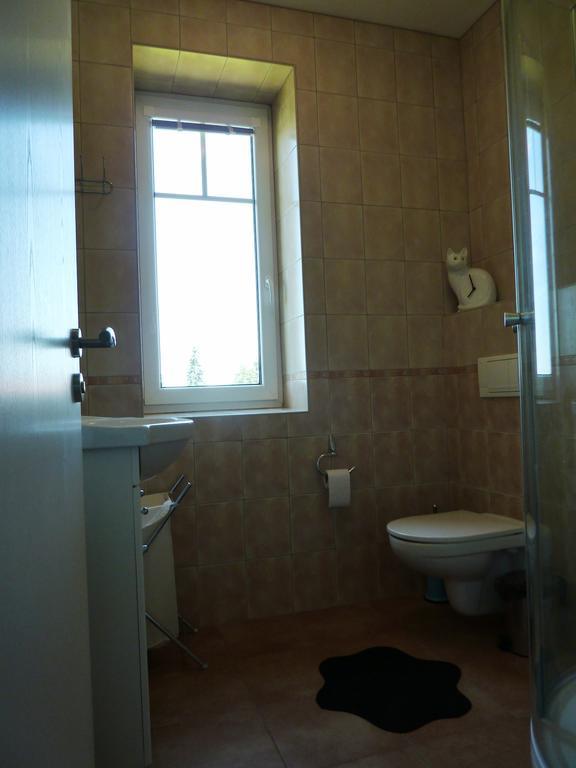 B&B En Mini-Camping Pension Kidafo Libun Exterior photo