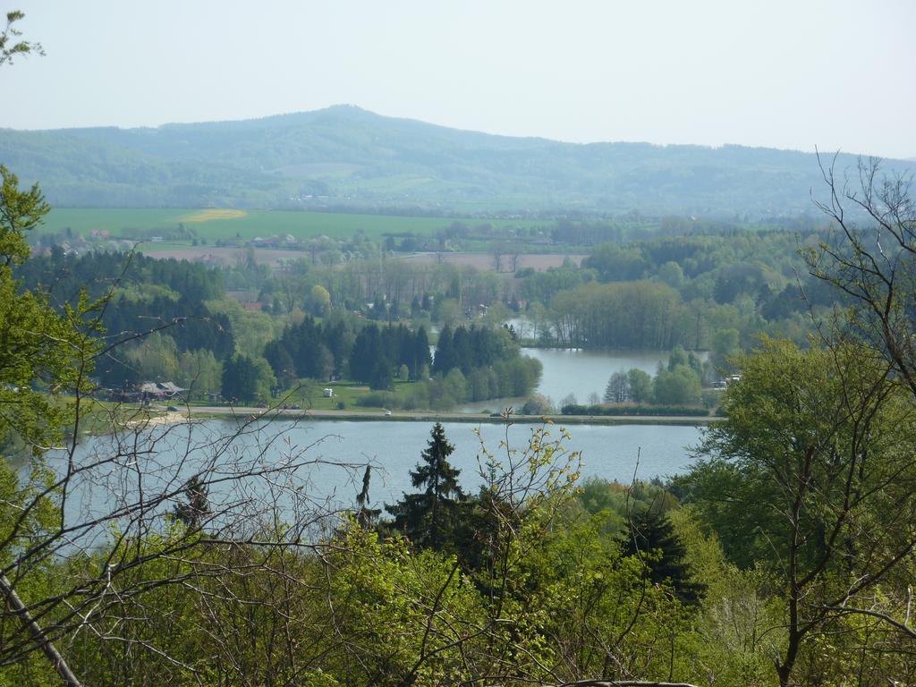 B&B En Mini-Camping Pension Kidafo Libun Exterior photo