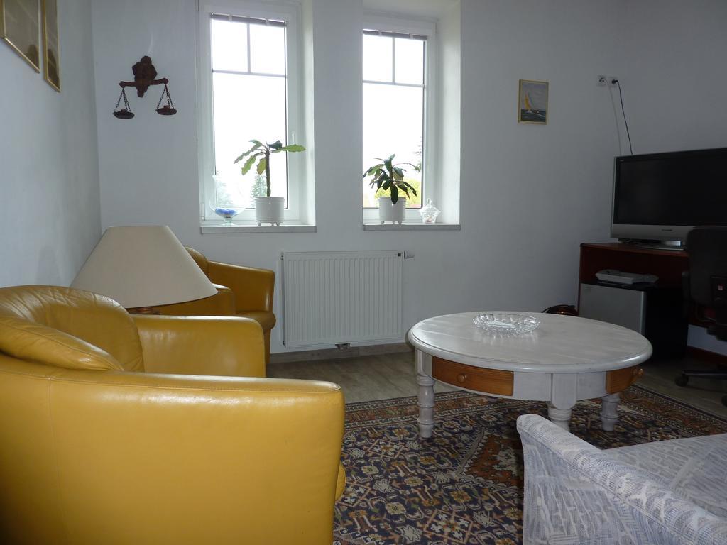 B&B En Mini-Camping Pension Kidafo Libun Exterior photo